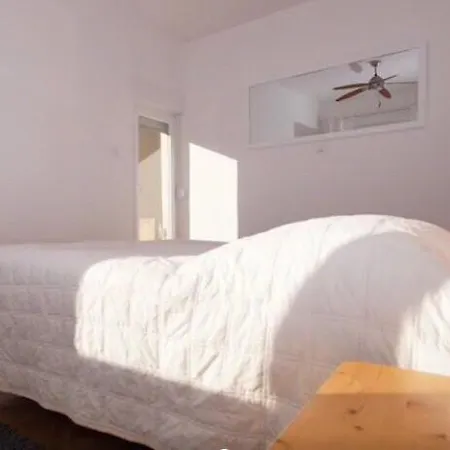 Deni Apartment