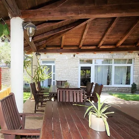 Apartment Deni Pula