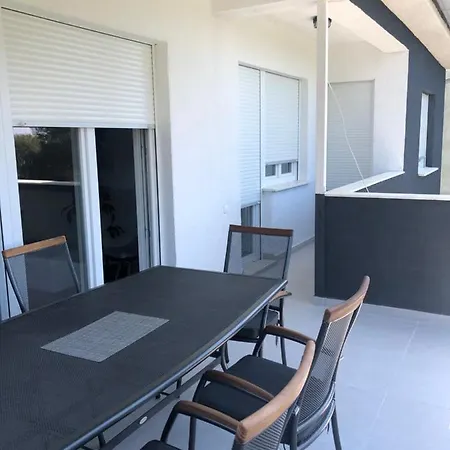 Deni Apartment