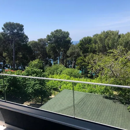 Deni Apartmán *