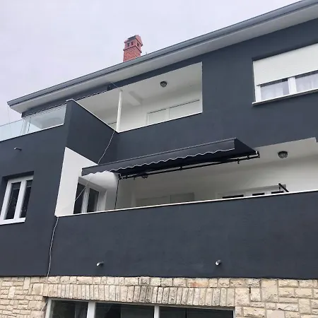 Apartment Deni