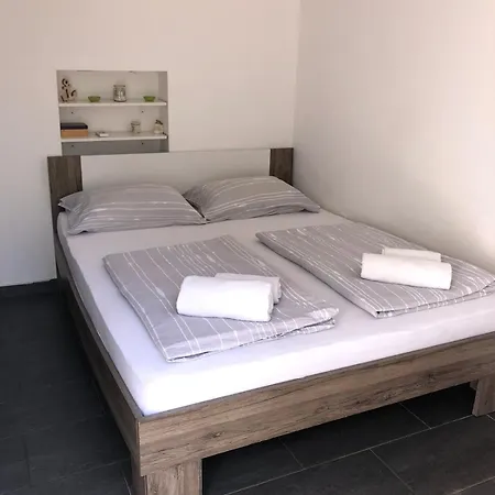 Apartment Deni