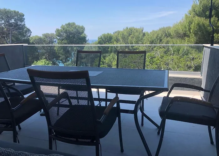 Deni Apartment
